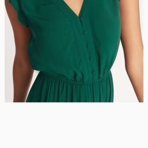 Old Navy : Flutter Sleeved Midi dress